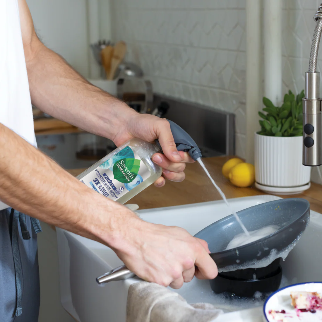 Foaming Dish Spray - Image 3