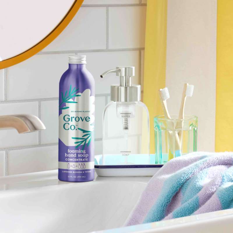 Hydrating Hand Soap, Refill - Softens Hands with Every Wash (VIP) - Image 22