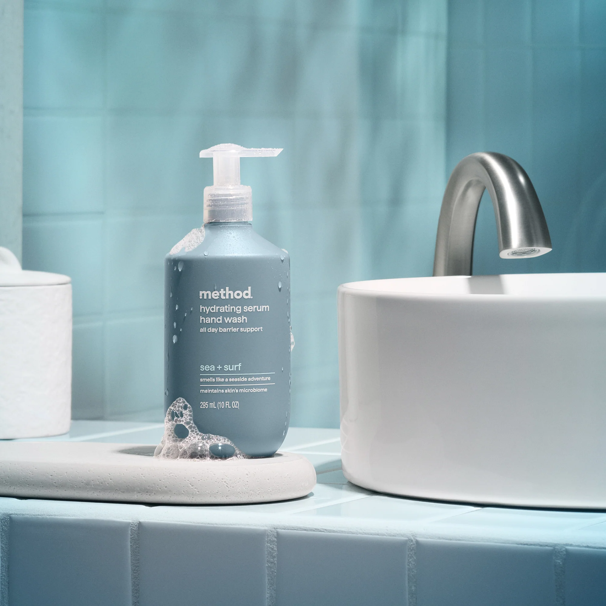 Hydrating Serum Hand Wash - Image 16