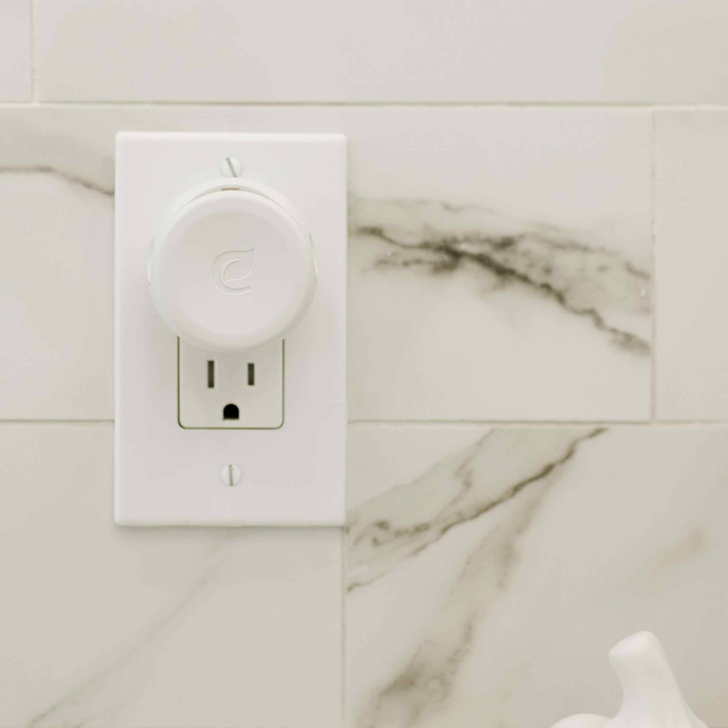 Plug-in Air Freshener Starter Set - Image 26